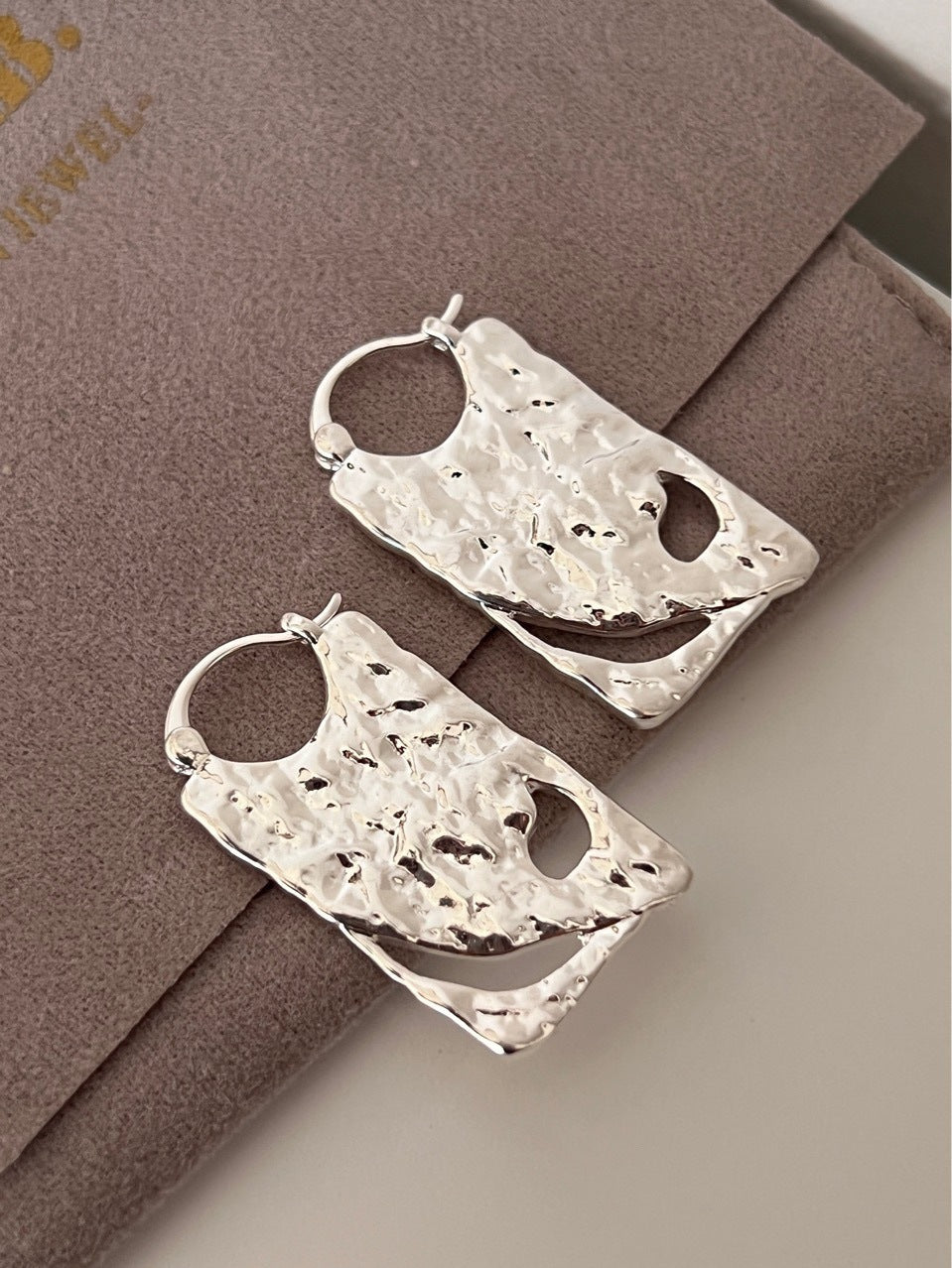 Ripple Texture Pleated Water Drop Earrings for Female Zircon Tassel Trendy French Wrinkle Irregular Gold Plated Jewelry